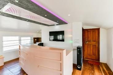 هتل Oyo 28075 Relax In Kerala 3 Bhk