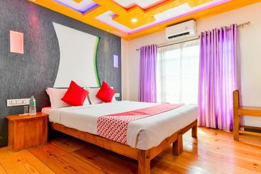 هتل Oyo 28075 Relax In Kerala 3 Bhk