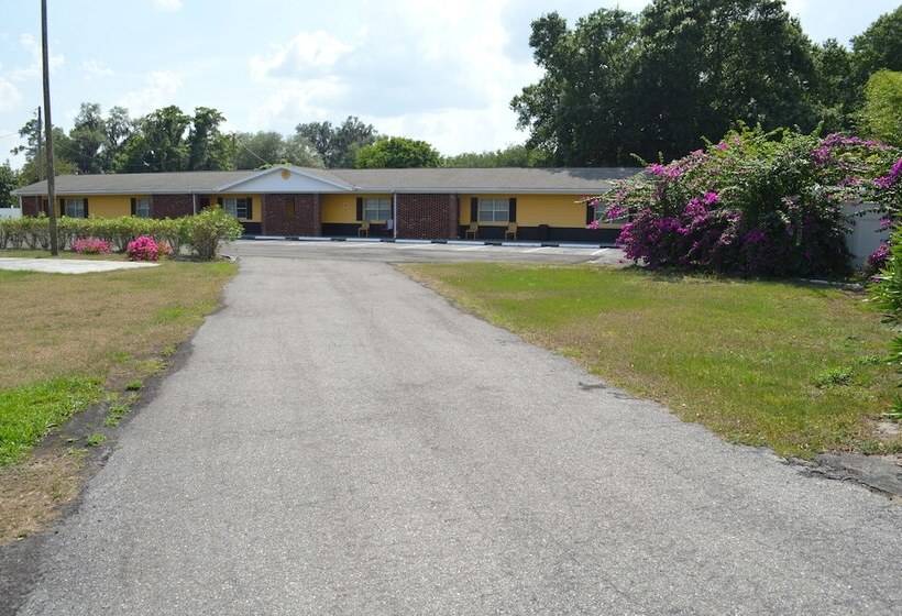 Tropicana Motel Wauchula