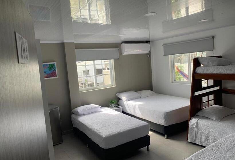 هاستل Summer Breeze