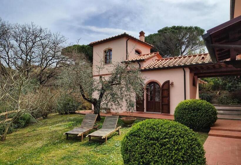 ホテル Agriturismo Podere Santa Rita