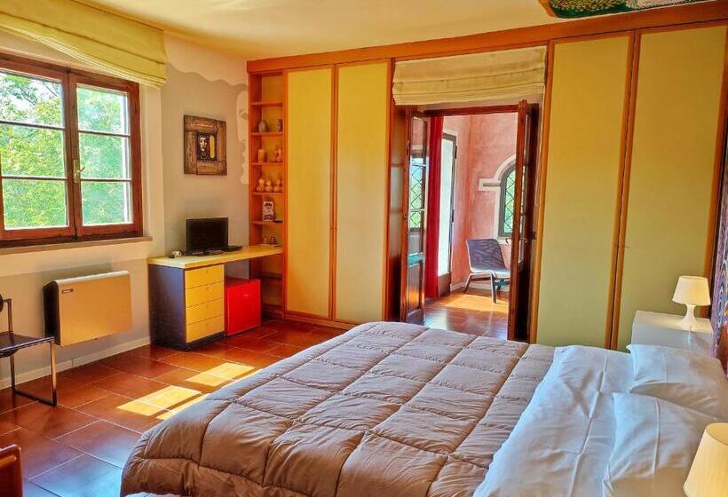 ホテル Agriturismo Podere Santa Rita