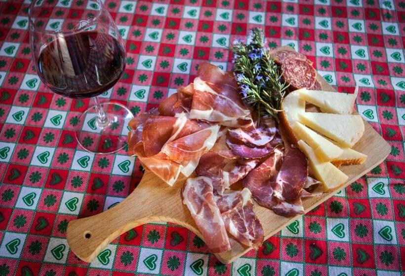 酒店 Agriturismo La Capacciola