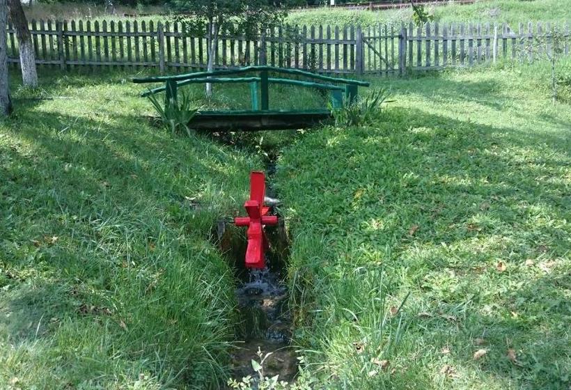 پانسیون Apartman Ana