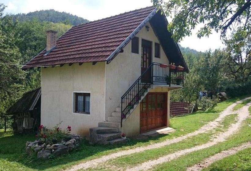 پانسیون Apartman Ana