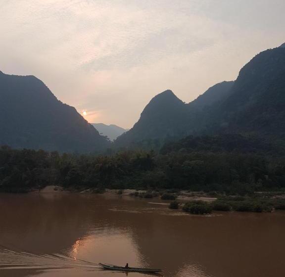 膳宿费 Lattanavongsa Guesthouse And Bungalows