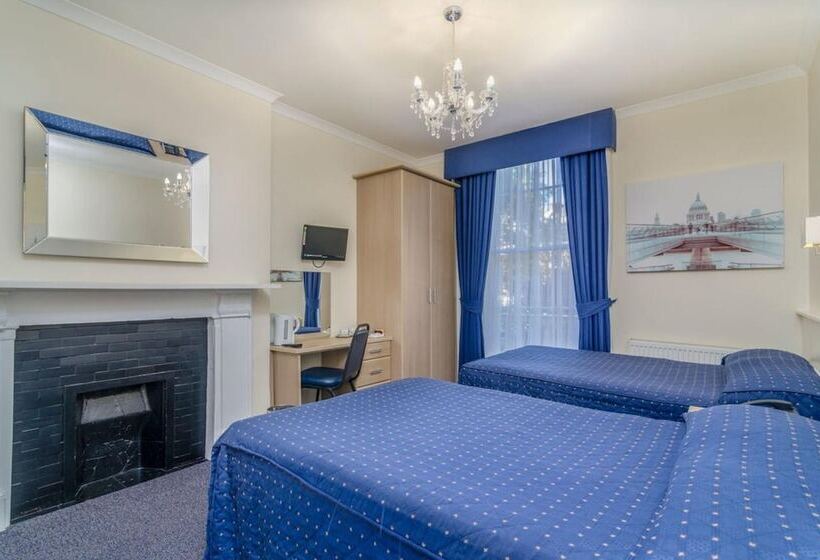 בית מלון כפרי Aaraya London