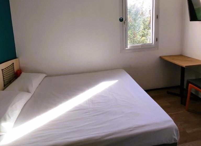 בית מלון כפרי F1 Lyon Bourgoin Jallieu