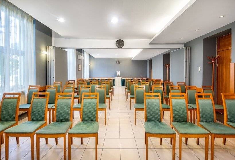 ホテル Millennium