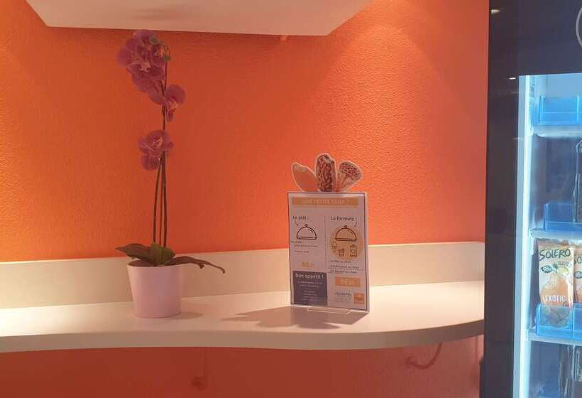 호텔 Premiere Classe Besancon  Ecole Valentin