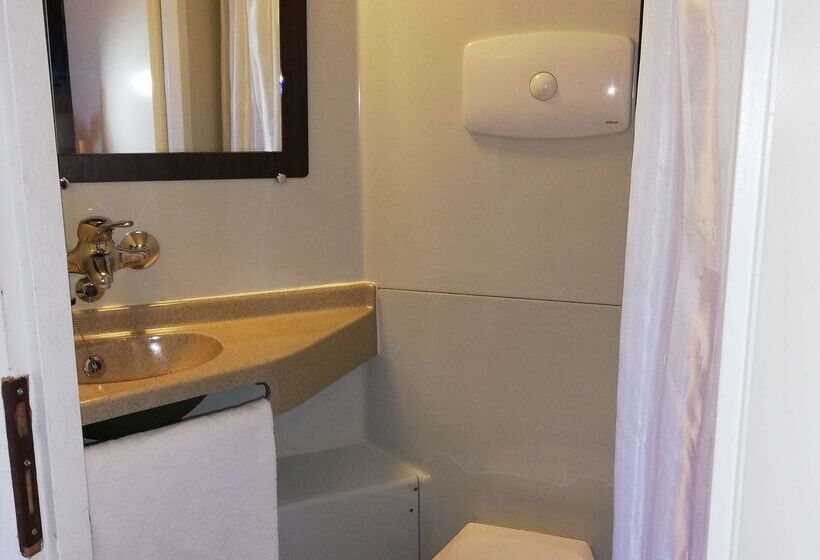 هتل Premiere Classe Beziers