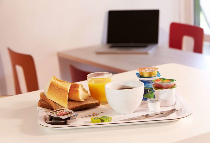 Отель Premiere Classe Orange