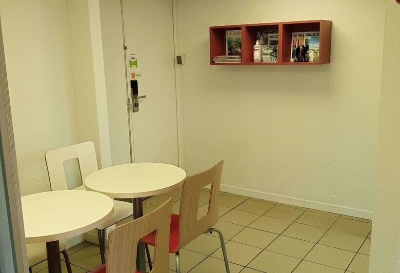 酒店 Premiere Classe Saint Brice Sous Foret