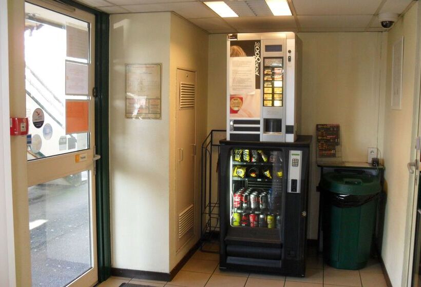 Отель Premiere Classe Saint Ouen L Aumone