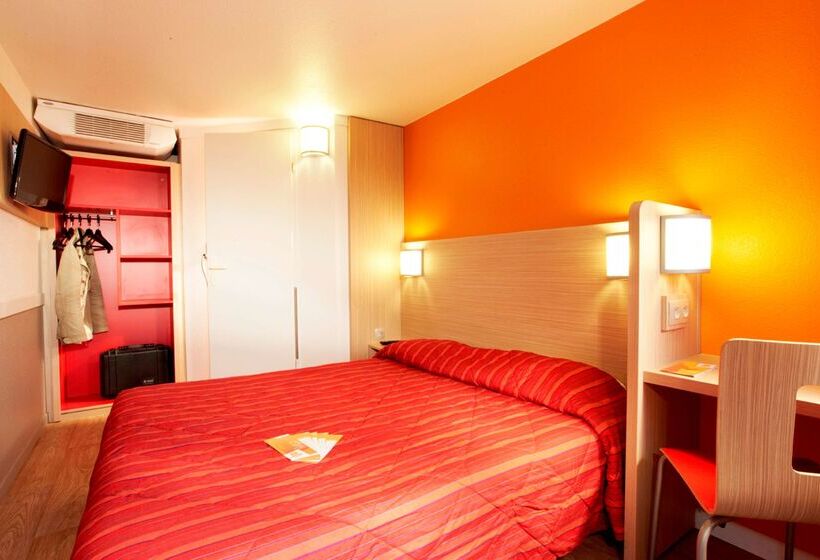 Отель Premiere Classe Versailles  Saint Cyr L Ecole