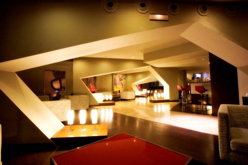 ホテル Ribera De Triana   Reopening!