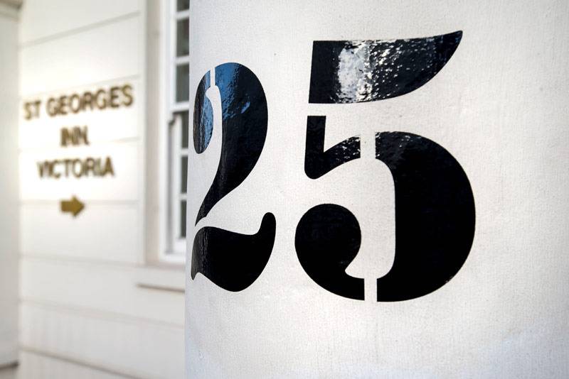 בית מלון כפרי St George S Inn Victoria