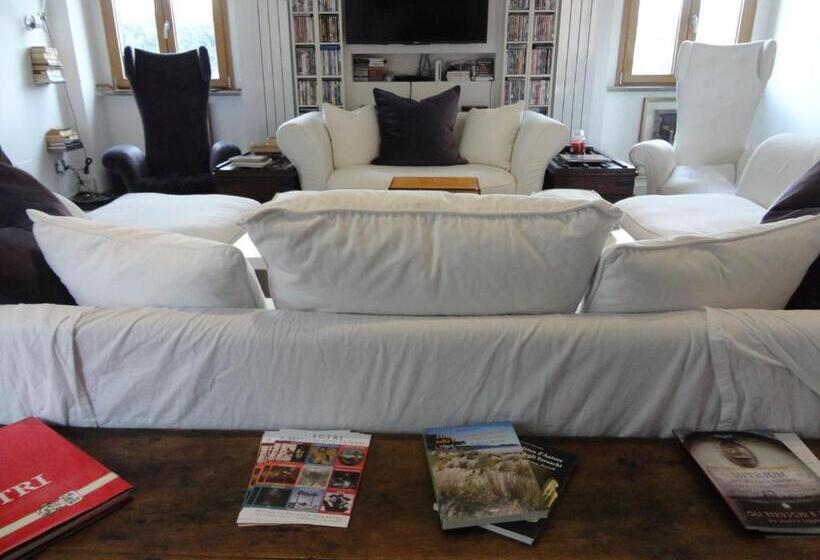 Bed and Breakfast Nerone S   Sutri Bed & Dinner