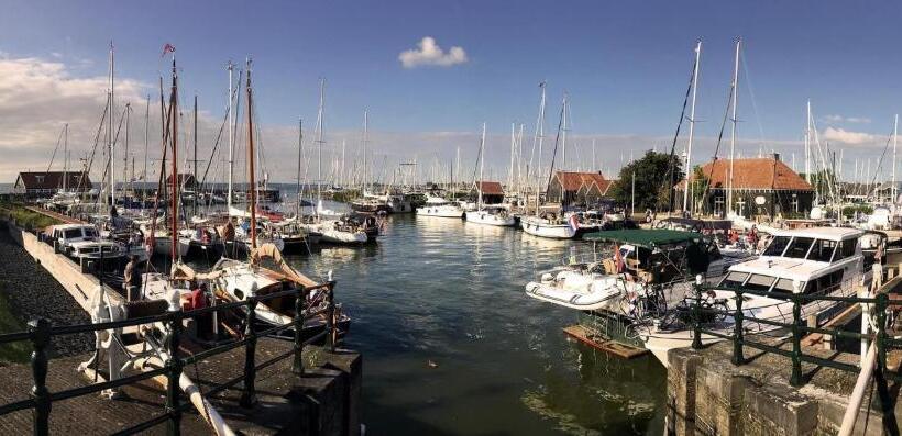 مبيت وإفطار Uit Alle Windstreken