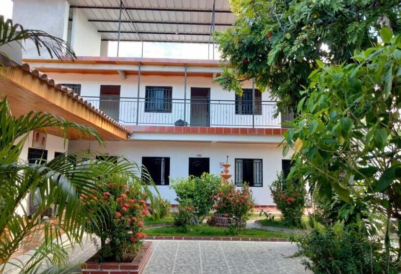 هتل Colonial Villavieja