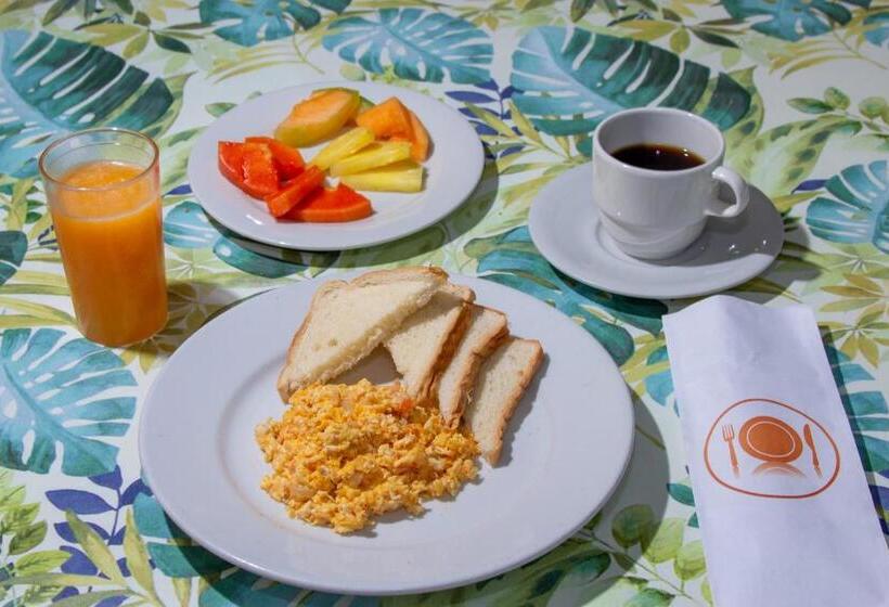 هتل Sabana Del Sinu By Geh Suites