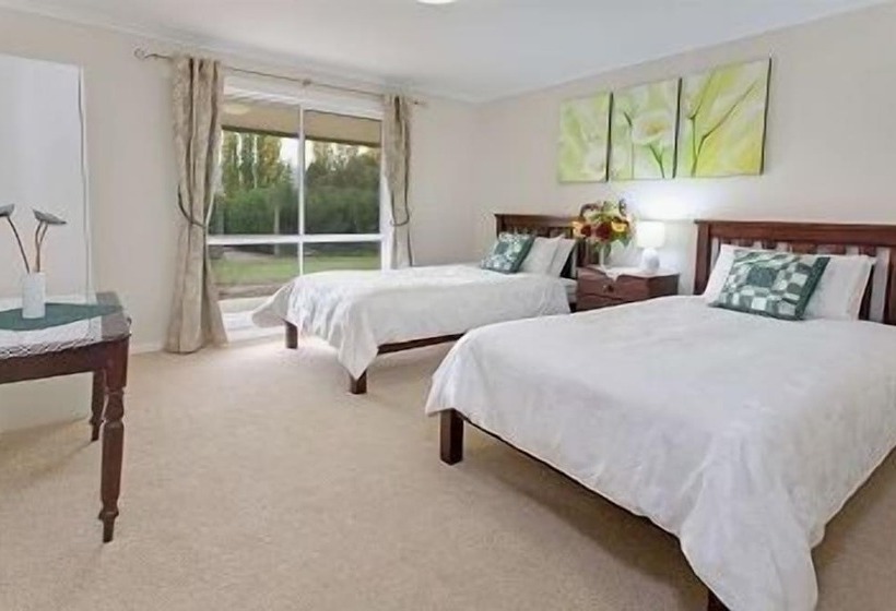 ペンション Brookfield Guest House