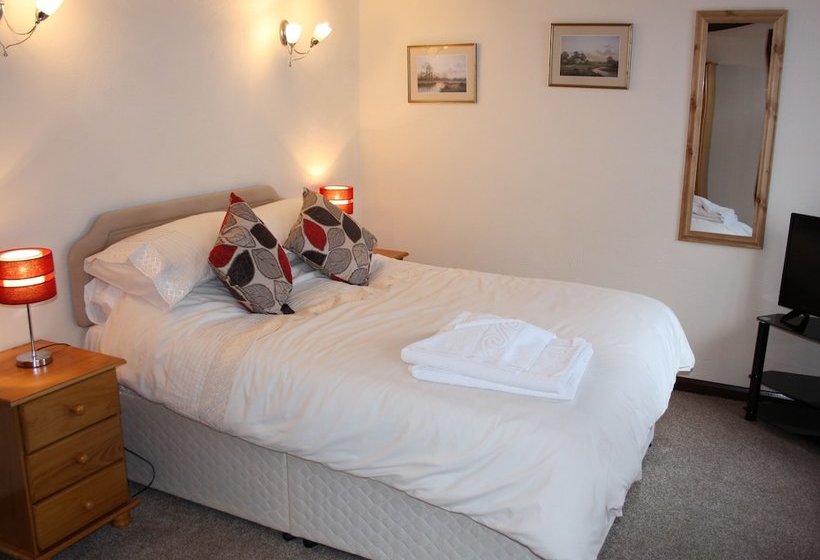 Half Moon Inn