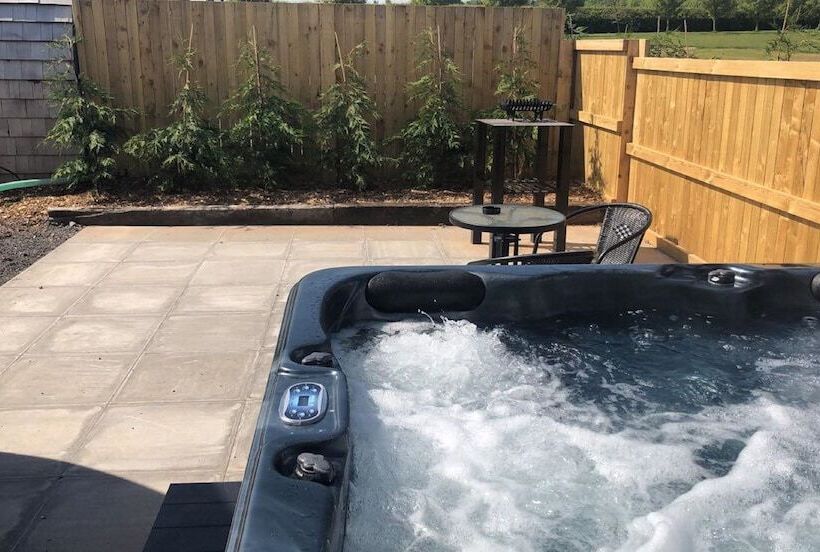 בית מלון כפרי Cheshire Glamping Pods