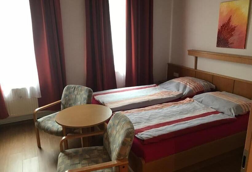 ホテル Landgasthof Germania