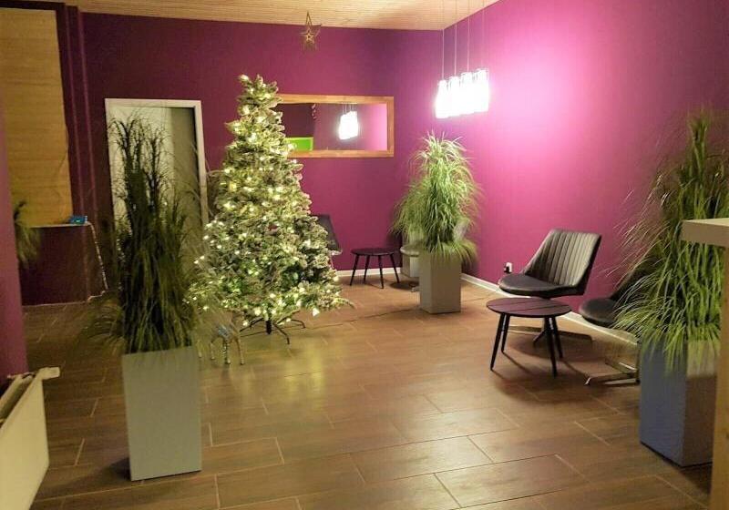 ペンション Niederdreisbacher Hof