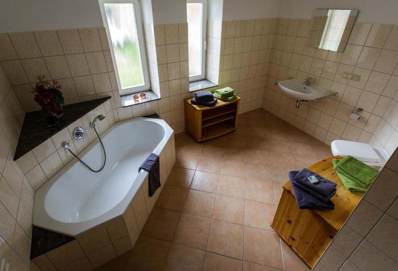 Pension Und Tagungsstätte Bb