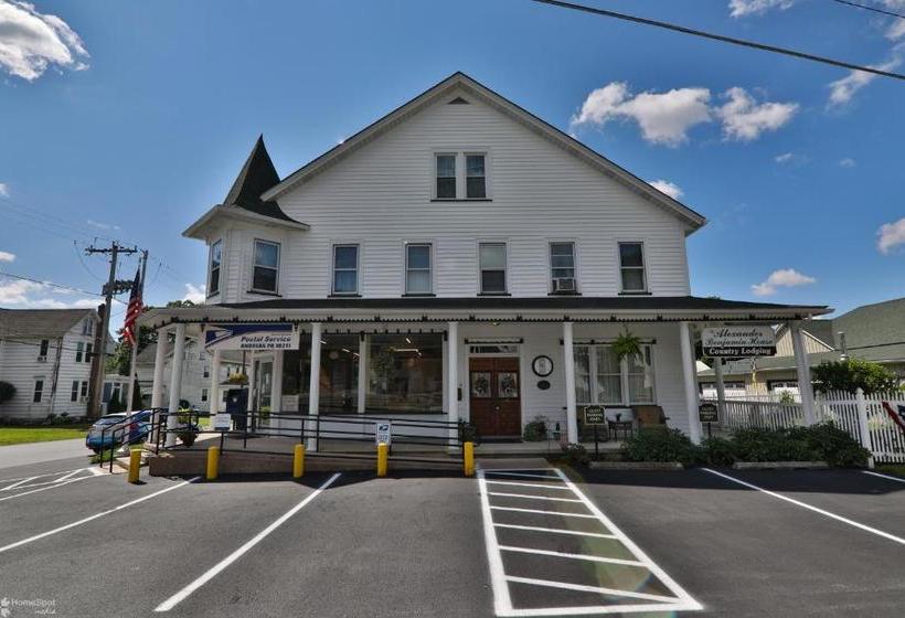 Bed and Breakfast Lizard Creek Inn