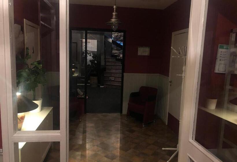Dentas Hotell Raivi