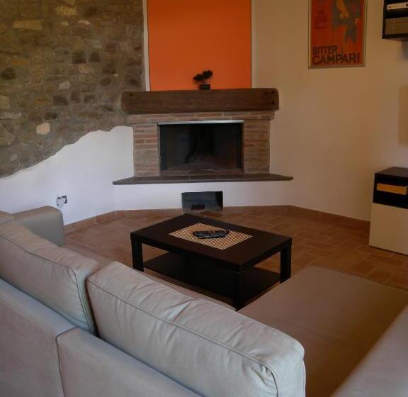 فندق Agriturismo Il Pino