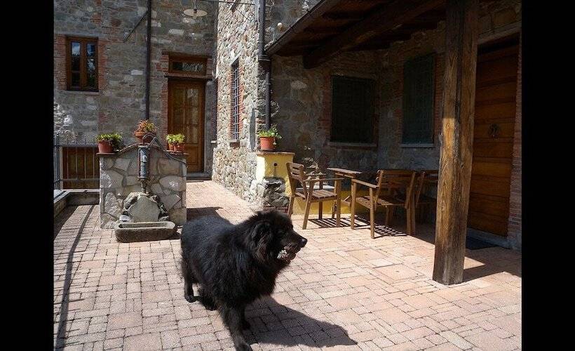 فندق Agriturismo Il Pino