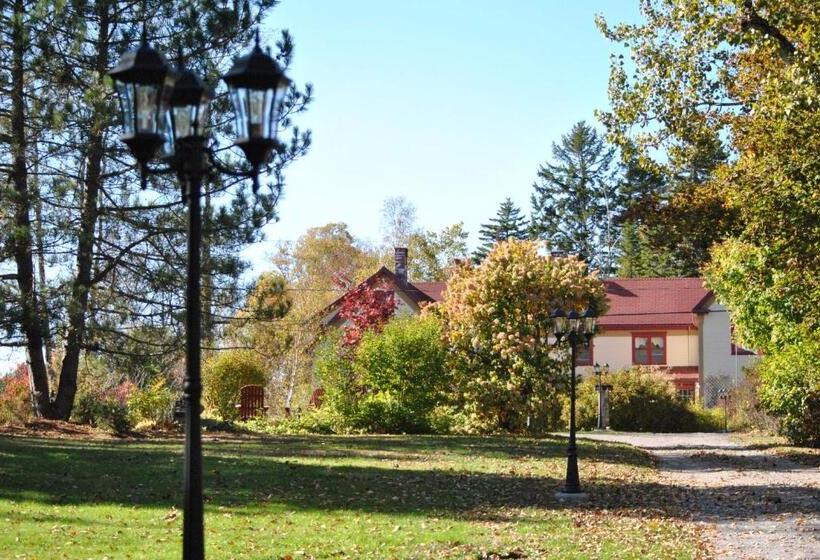 بنسيون Dominion Hill Country Inn