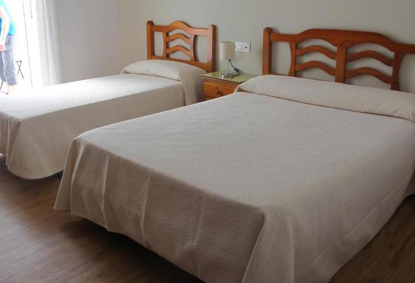 بنسيون Hostal Onteniente