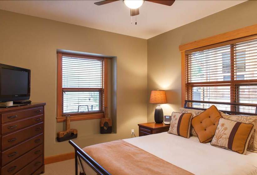 אתר נופש Carmel Beach Private Lodges