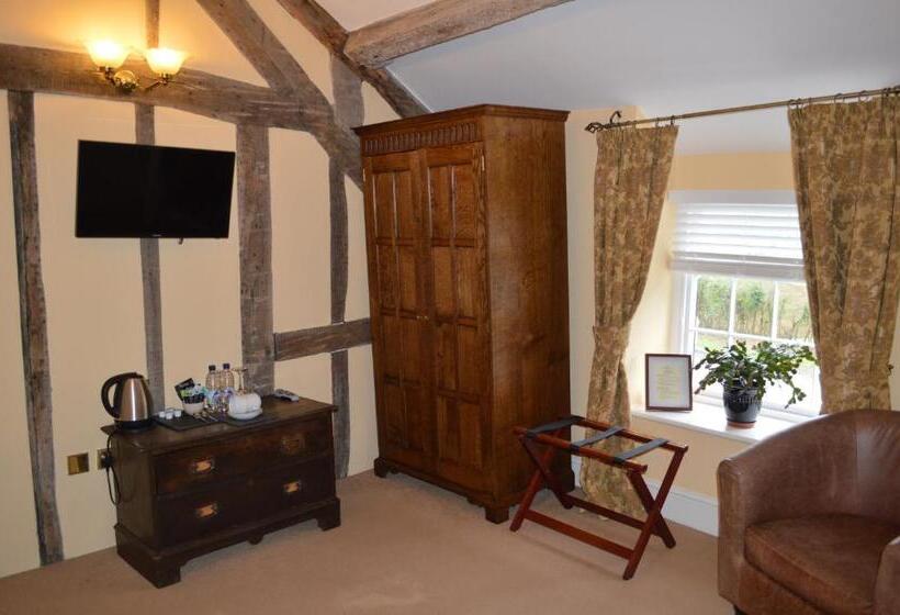 فندق صغير Brigands Inn