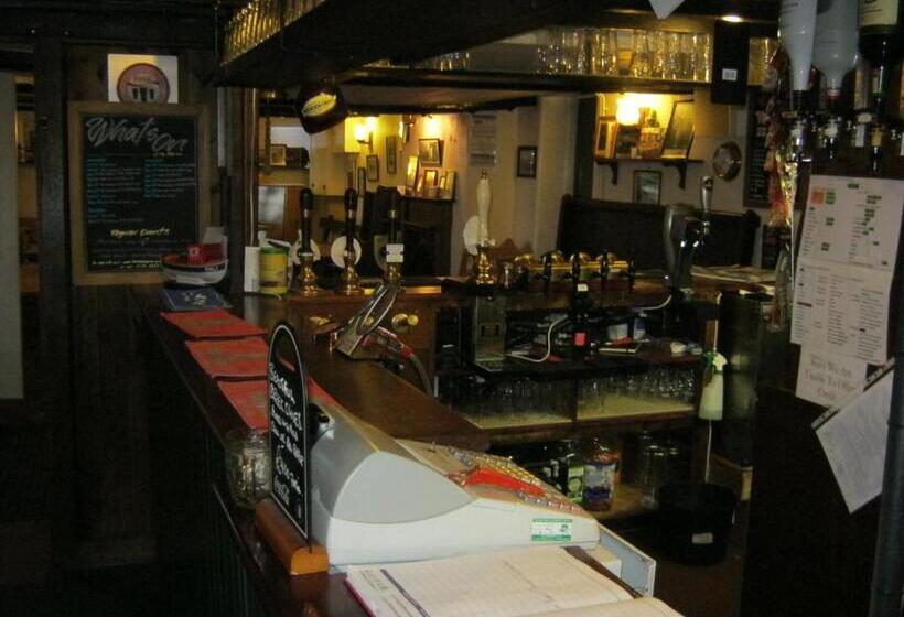 ユースホステル The Ship Inn