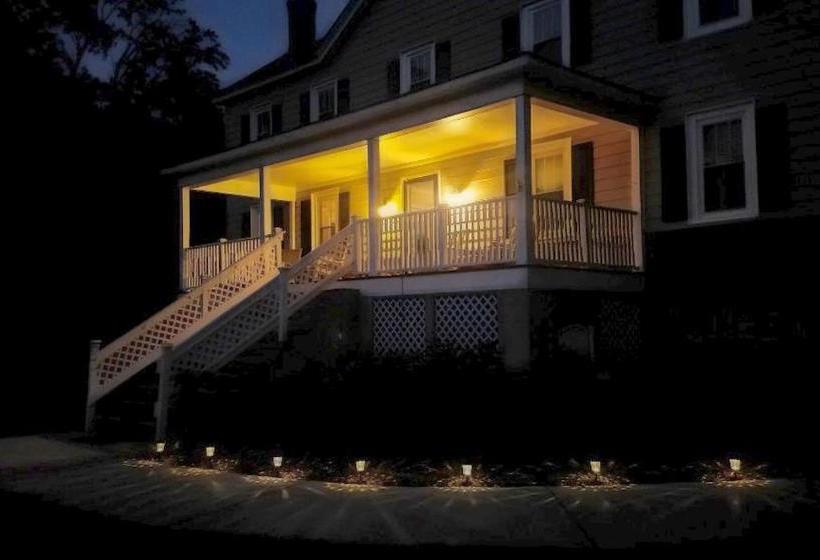 住宿加早餐  Foster's Bethel Beach Inn