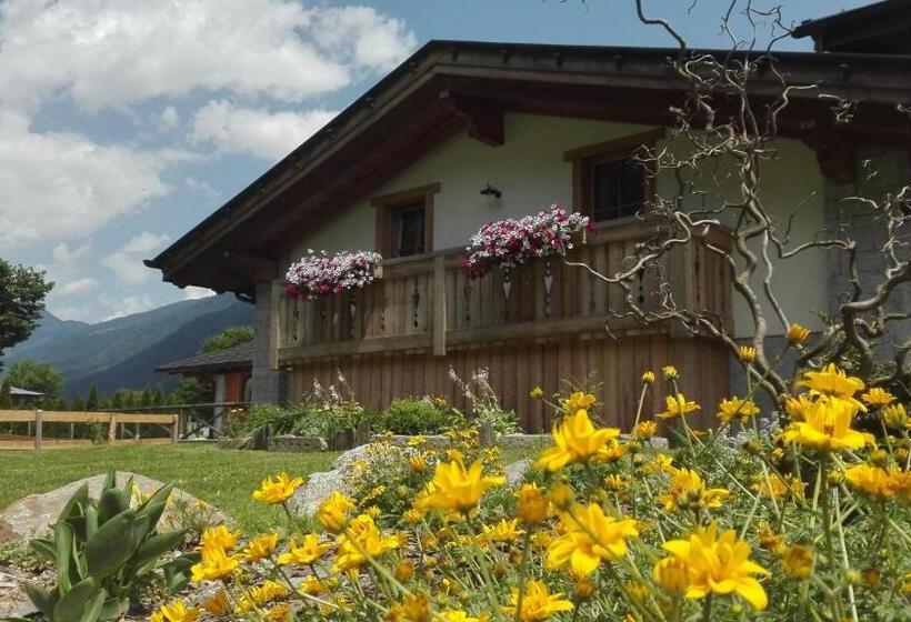 فندق Agriturismo Maso Grisun