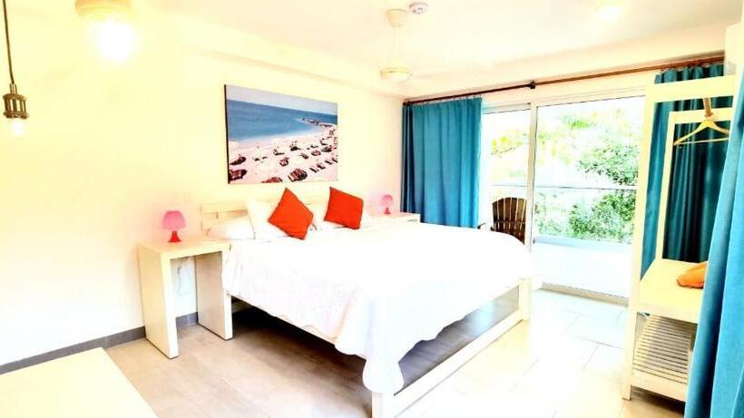 בית מלון כפרי Blue Mango Beach