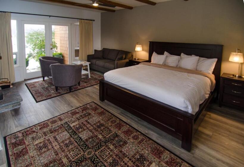 فندق Galiano Oceanfront Inn & Spa