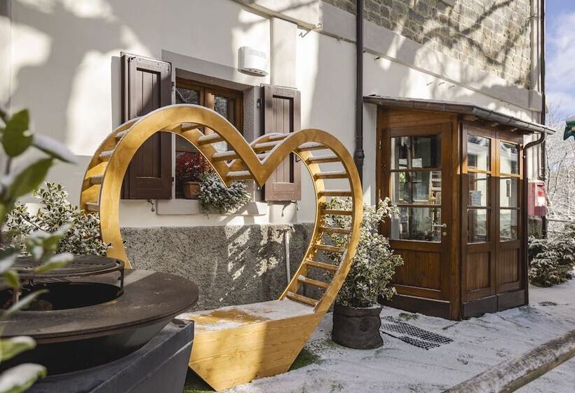 בית מלון כפרי Granduca Mountain Wellness Apartments Campigna