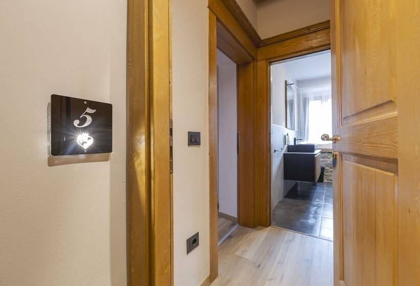 בית מלון כפרי Granduca Mountain Wellness Apartments Campigna