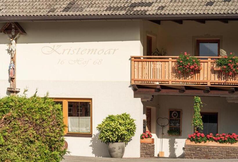 Отель Kristemoarhof