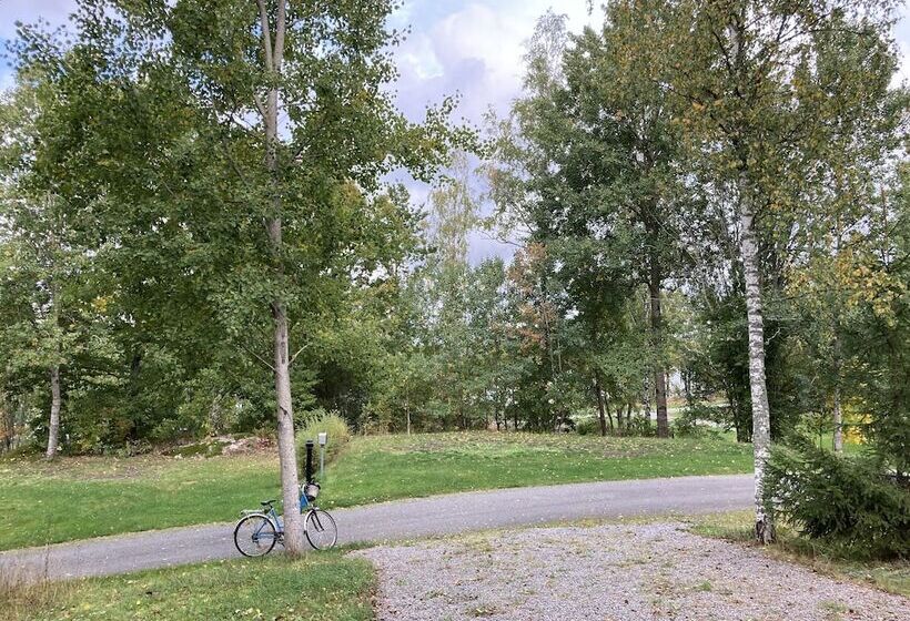فندق Långsjön Stugor & Camping