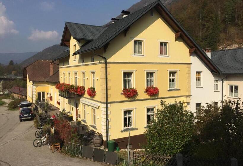 호텔 Rettensteinerhof Wirtshaus