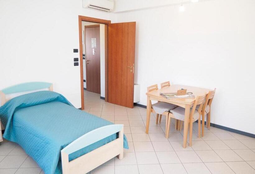 بنسيون Miniappartamenti, Camere Lanterna Blu